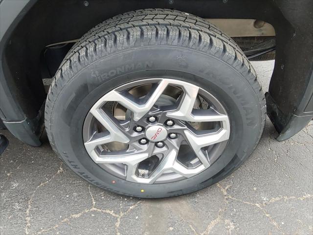 2023 GMC Sierra 1500 4WD Crew Cab Short Box SLT