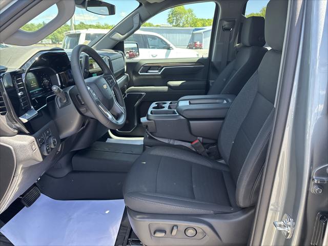 2026 Chevrolet Silverado 1500 4WD Crew Cab Standard Bed LT