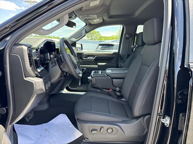 2026 Chevrolet Silverado 1500 4WD Crew Cab Standard Bed LT