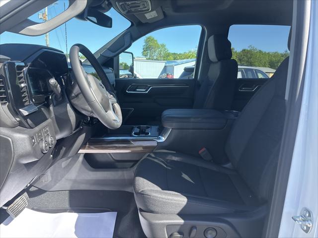 2026 Chevrolet Silverado 2500HD Crew Cab, Standard Bed, LT, 4WD