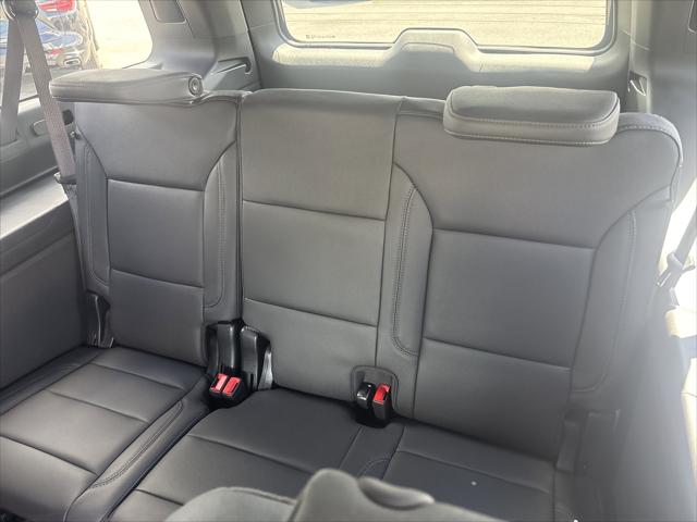 2026 Chevrolet Suburban LT, 4WD