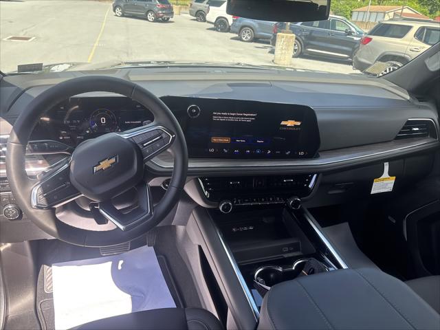 2026 Chevrolet Suburban LT, 4WD