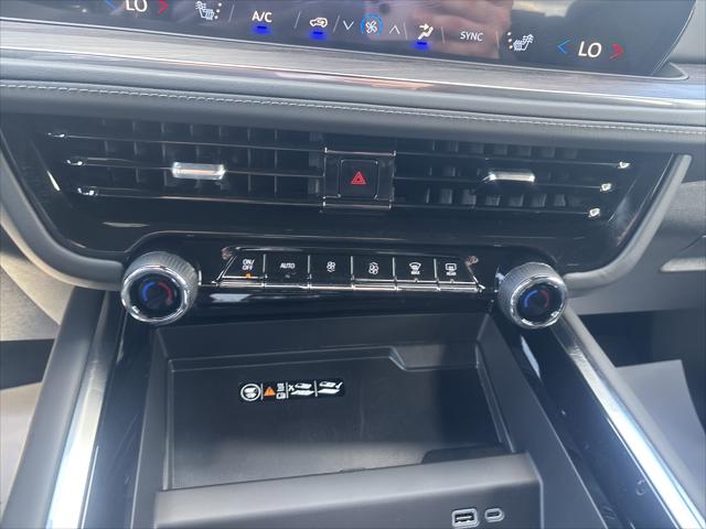 2026 Chevrolet Suburban LT, 4WD