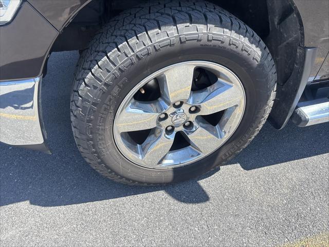 2017 Ram 1500 Big Horn Crew Cab 4x4 6'4" Box