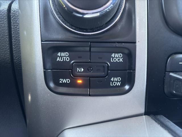 2017 Ram 1500 Big Horn Crew Cab 4x4 6'4" Box