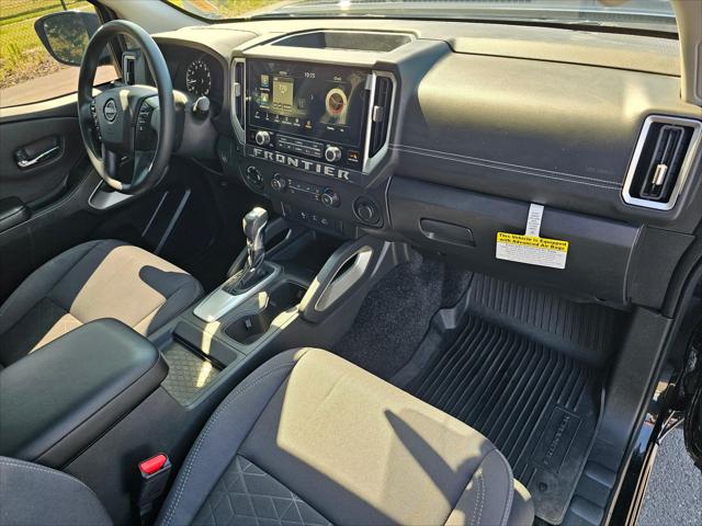 2025 Nissan Frontier Crew Cab SV 4x4