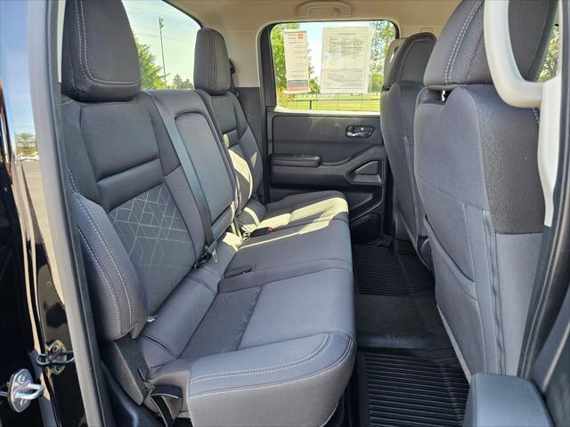 2025 Nissan Frontier Crew Cab SV 4x4