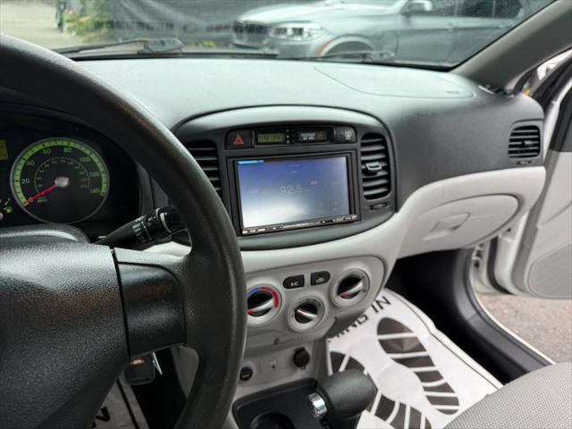 2009 Hyundai Accent GLS