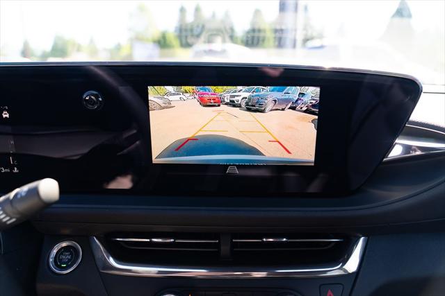 2025 Buick NV Preferred FWD