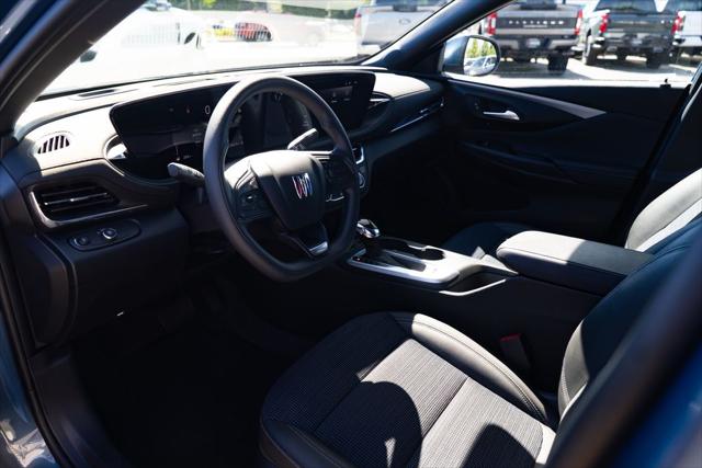 2025 Buick NV Preferred FWD