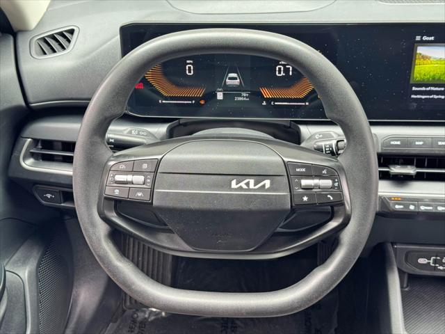 2025 Kia K4 LX