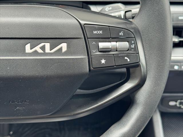 2025 Kia K4 LX