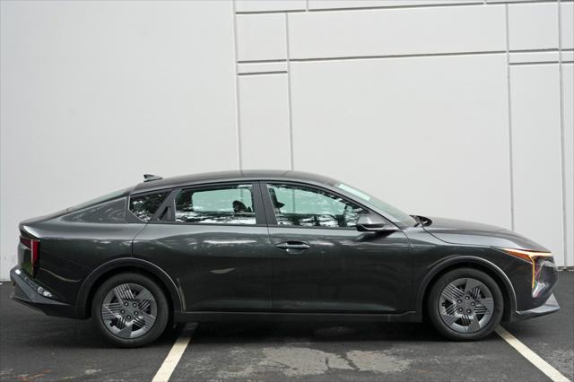 2025 Kia K4 LX
