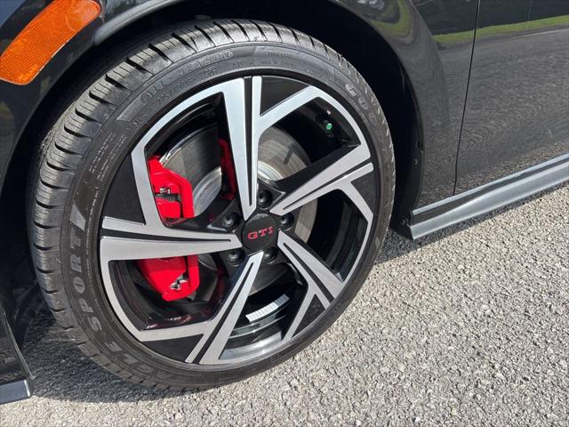 2025 Volkswagen Golf GTI 2.0T Autobahn