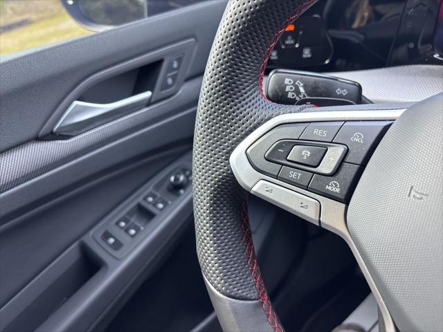 2025 Volkswagen Golf GTI 2.0T Autobahn