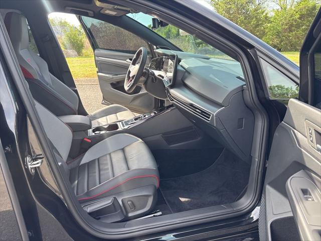 2025 Volkswagen Golf GTI 2.0T Autobahn