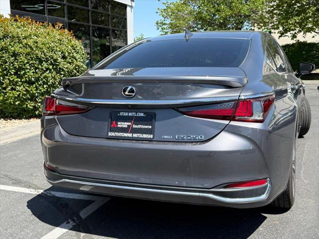 2021 Lexus ES 250 250