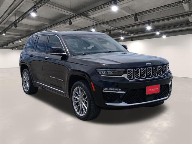 2023 Jeep Grand Cherokee Summit 4x2