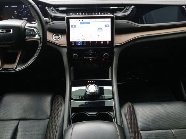 2023 Jeep Grand Cherokee Summit 4x2