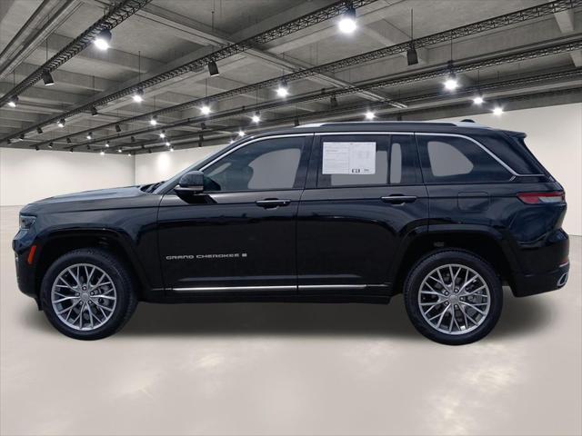 2023 Jeep Grand Cherokee Summit 4x2