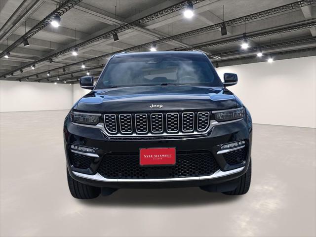 2023 Jeep Grand Cherokee Summit 4x2