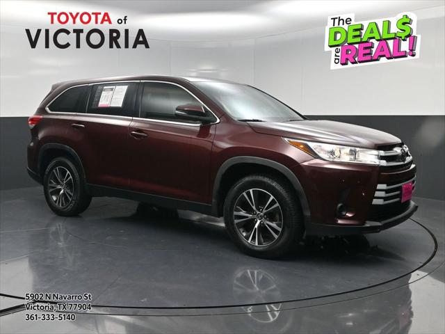 2019 Toyota Highlander LE for sale in Victoria, TX