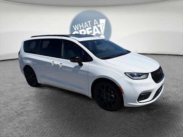 2025 Chrysler Pacifica Limited for sale in North Huntingdon, PA