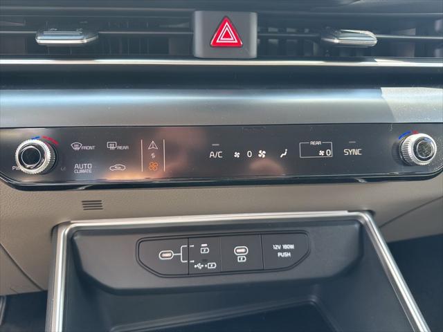 2026 Kia Carnival MPV Unknown