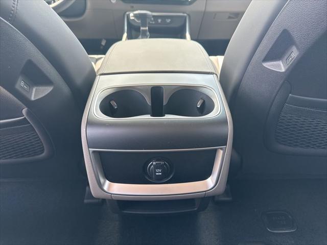 2026 Kia Carnival MPV Unknown