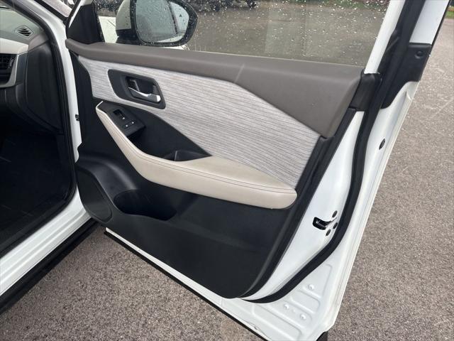 2023 Nissan Rogue SV FWD