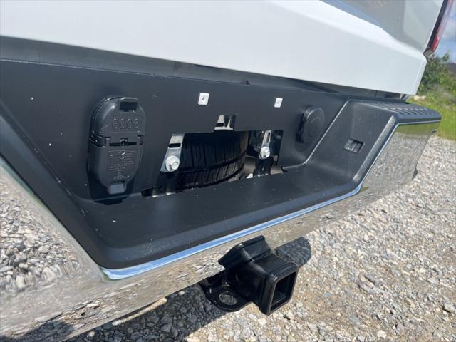 2023 GMC Sierra 1500 4WD Crew Cab Standard Box Pro