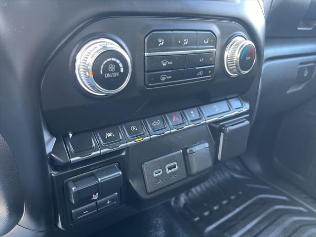 2023 GMC Sierra 1500 4WD Crew Cab Standard Box Pro
