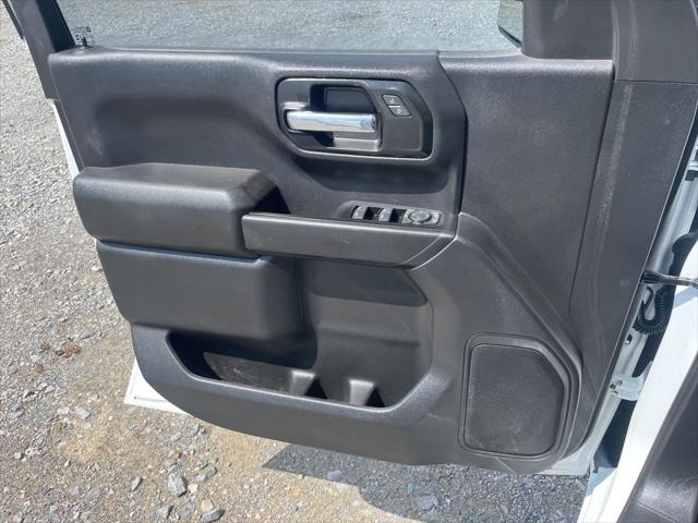 2023 GMC Sierra 1500 4WD Crew Cab Standard Box Pro