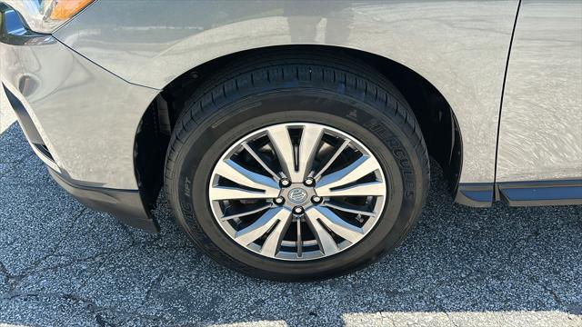 2020 Nissan Pathfinder SV 4WD