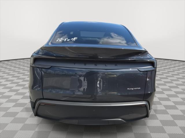 2026 Tesla Model Y Premium Rear-Wheel Drive