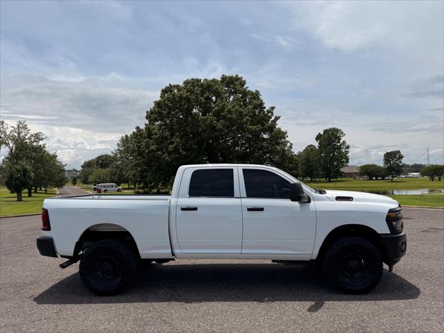 2025 Ram 2500 Tradesman Crew Cab 4x4 6'4" Box