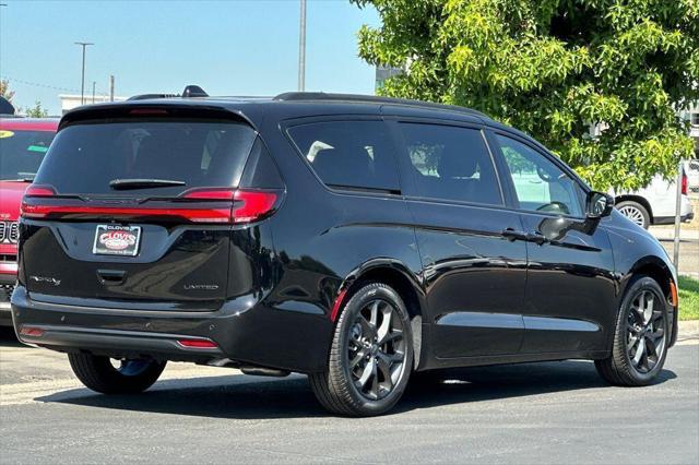 2027 Chrysler Pacifica Pacifica Limited