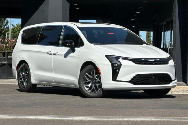 2027 Chrysler Pacifica Pacifica Limited