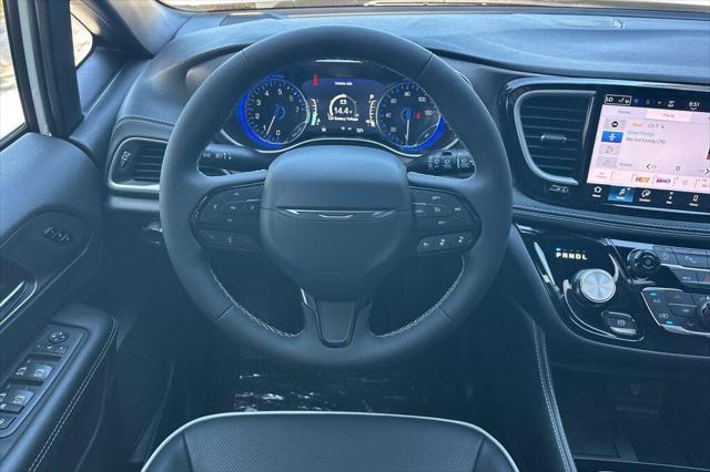 2027 Chrysler Pacifica Pacifica Limited