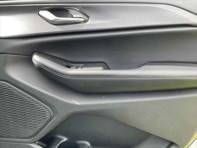 2023 Jeep Grand Cherokee L Laredo 4x2