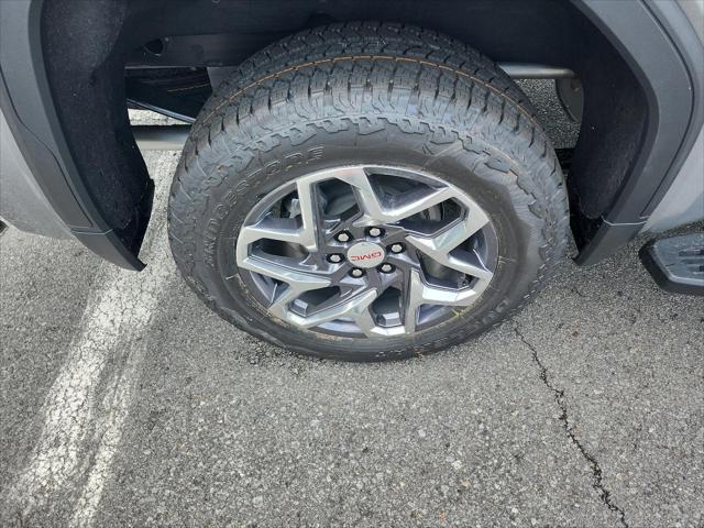 2026 GMC Sierra 1500 Crew Cab, Short Bed, SLT, 4WD