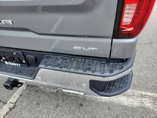 2026 GMC Sierra 1500 Crew Cab, Short Bed, SLT, 4WD