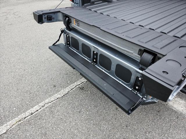 2026 GMC Sierra 1500 Crew Cab, Short Bed, SLT, 4WD