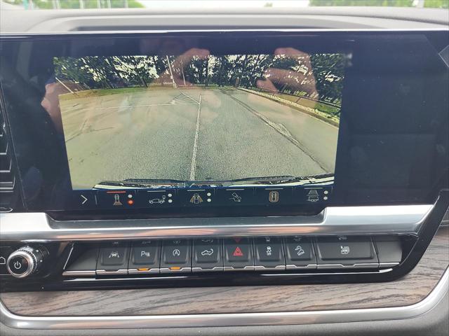 2026 GMC Sierra 1500 Crew Cab, Short Bed, SLT, 4WD