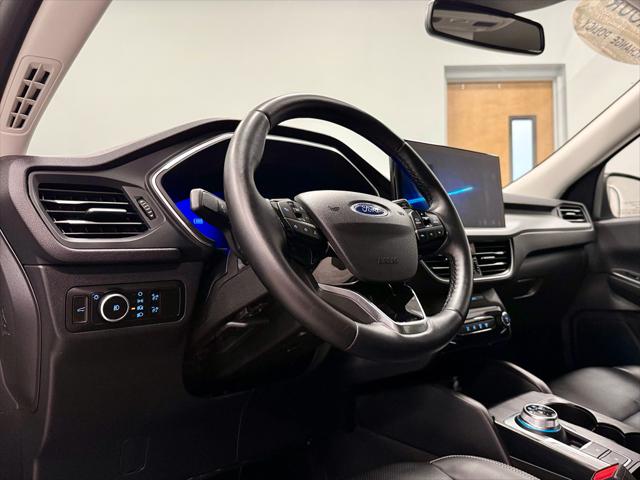 2025 Ford Escape Platinum