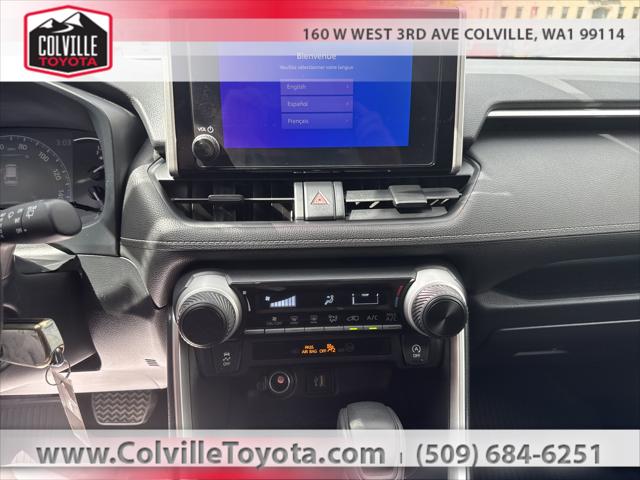2025 Toyota RAV4 LE