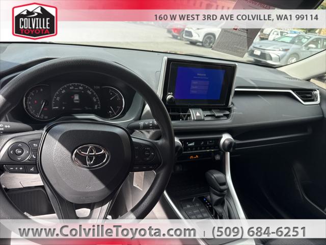 2025 Toyota RAV4 LE