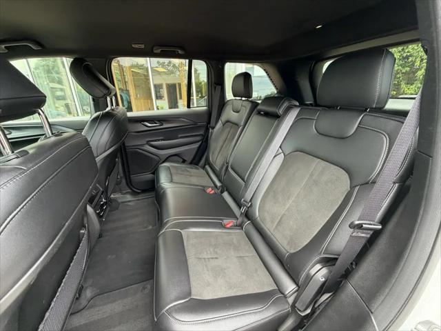 2025 Jeep Grand Cherokee Altitude 4x4