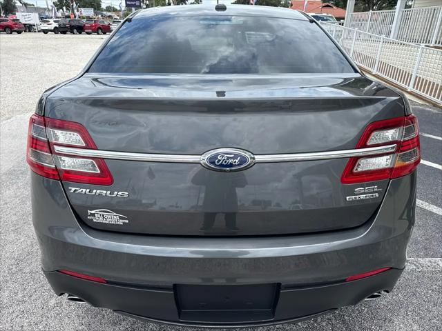 2015 Ford Taurus SEL