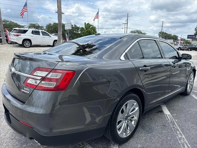 2015 Ford Taurus SEL